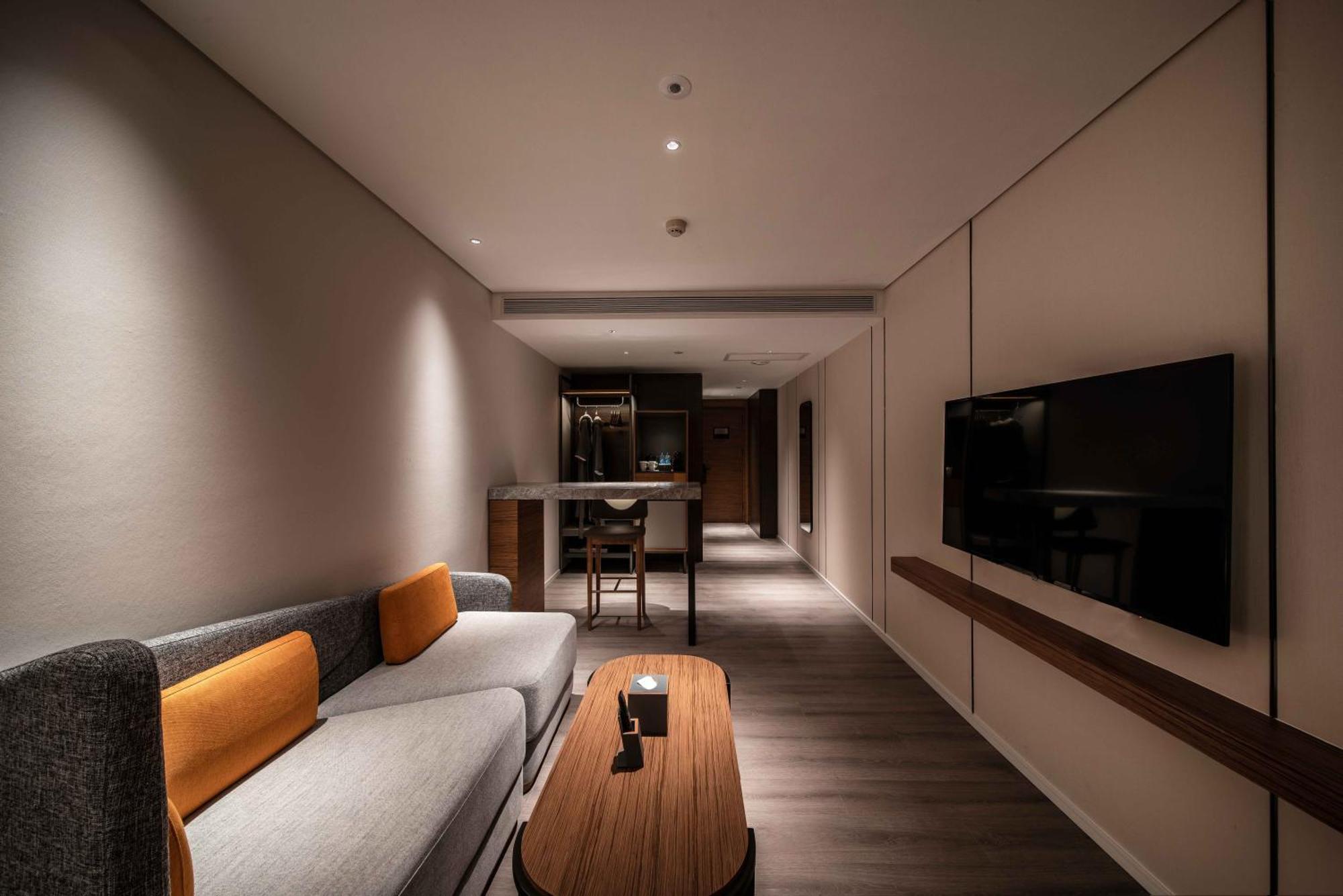 Urcove By Hyatt Shanghai Lujiazui Expo Center Exterior photo